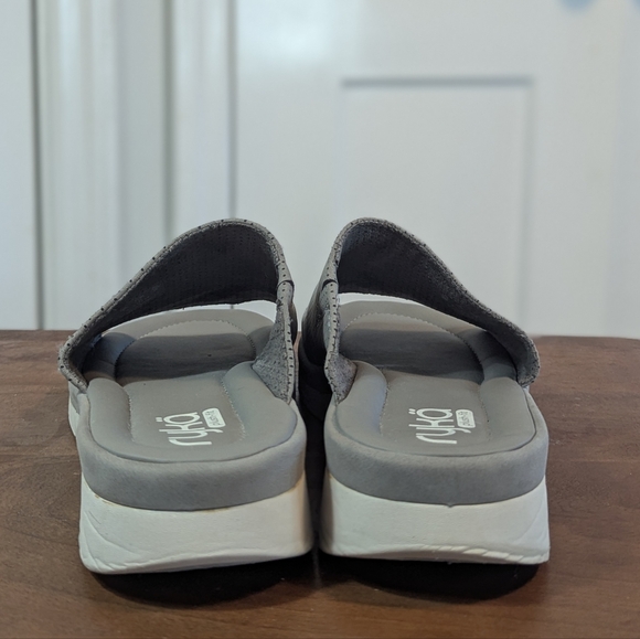 Ryka Plush Fit Sz 9 Women's Gray Slides Sandals Comfort Great Used Condition - Picture 3 of 9
